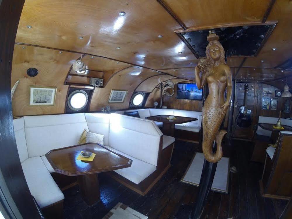 Boat Ms Cutty Jean Hotel Sliema Ngoại thất bức ảnh